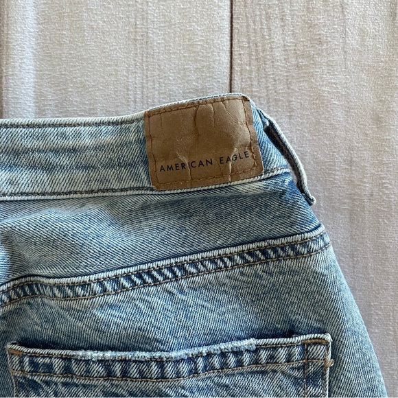 American Eagle Highest Rise Mom Jeans Women’s 00 Blue Distressed Ripped Comfort - Picture 12 of 14